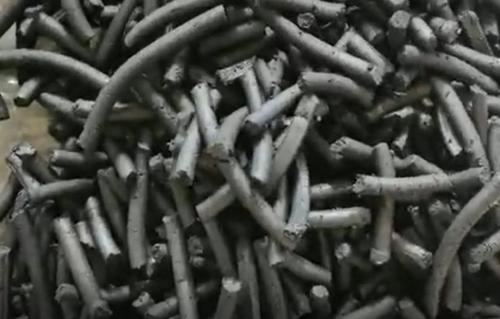 专注污泥造粒研发，180型污泥造粒机，试运转正常！