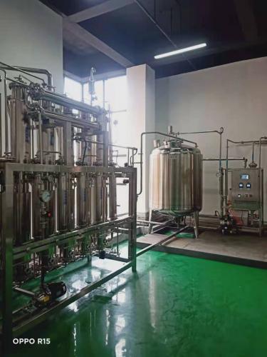浙江客户，500L/H多效蒸馏水机验收完毕！！