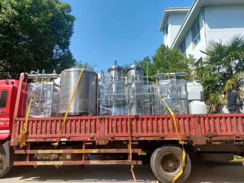 2T纯化水设备正在装货，发往泰州客户！！