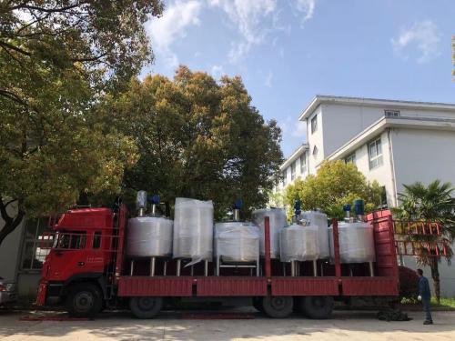 配液设备正在装车，发往天津客户！