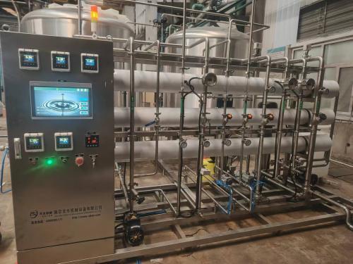 内蒙古客户，3t/h水处理设备调试中！！！