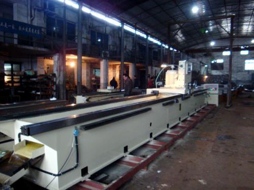 我国***于国际磨床行业 新研发7米以上大型磨刀机
